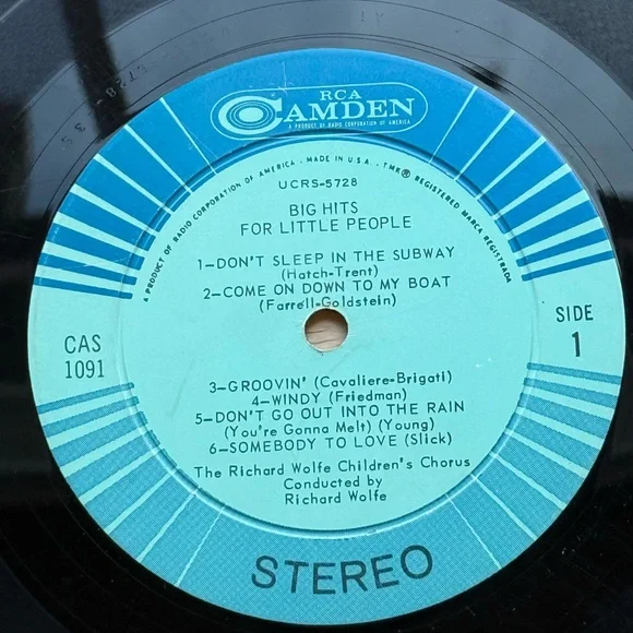 Camden Vinyl Record with Blue Label “Big Hits For Little People” - Picture 4 of 4